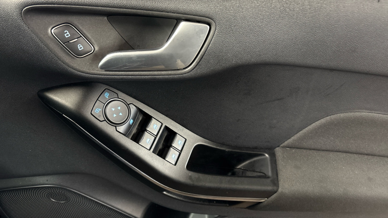 Ford Fiesta 1.0 EcoBoost Hybrid mHEV 125 Titanium 5dr Petrol Hatchback